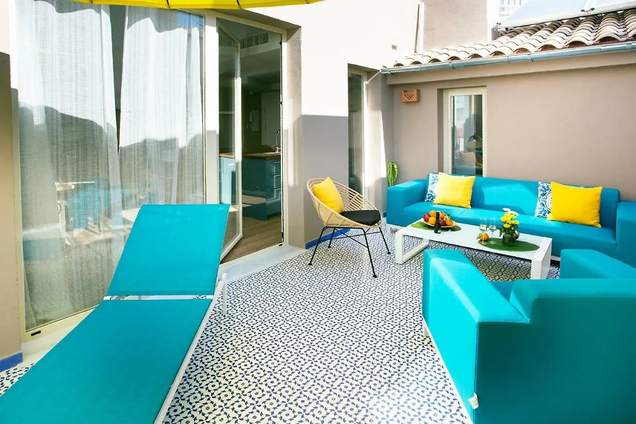 Graffiti Suites Malaga Apartment